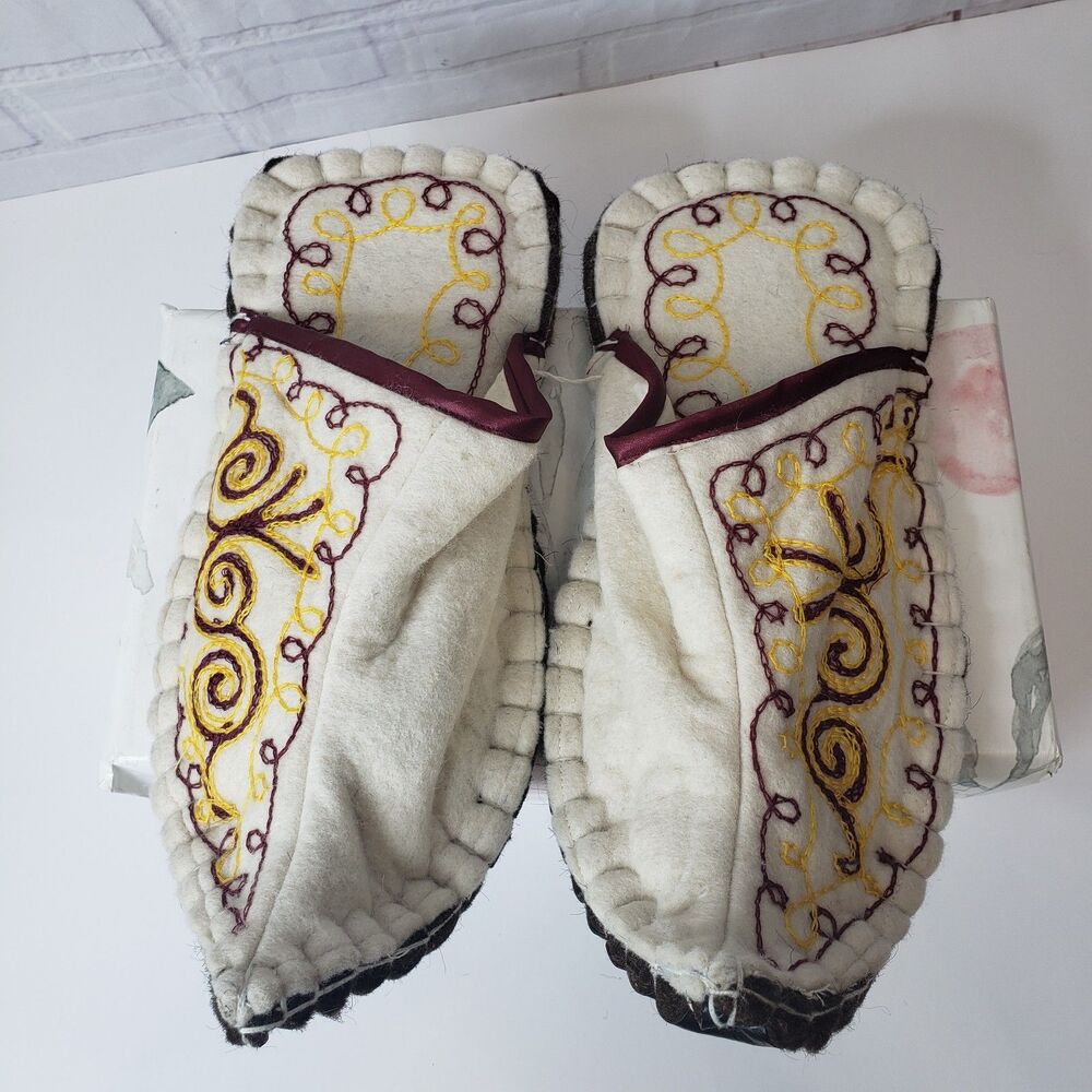 Vintage Traditional Felt Embroidered Wool Aladdin Slippers Eco Friendly - Picture 9 of 9